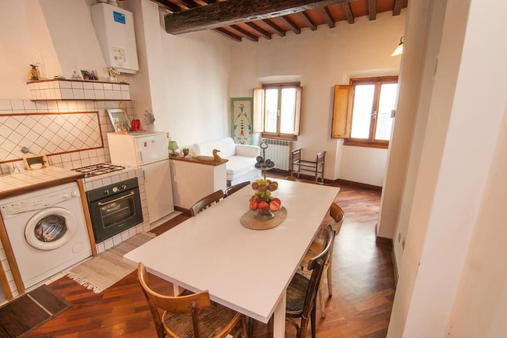 Romantic Apt In San Frediano Флоренция Екстериор снимка