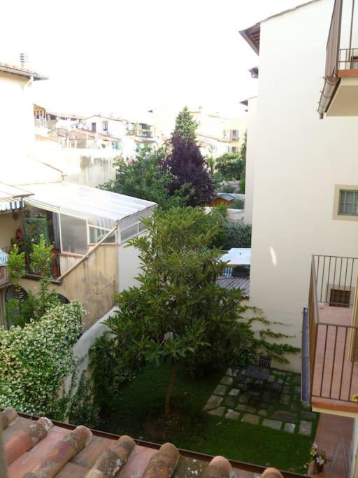 Romantic Apt In San Frediano Флоренция Екстериор снимка